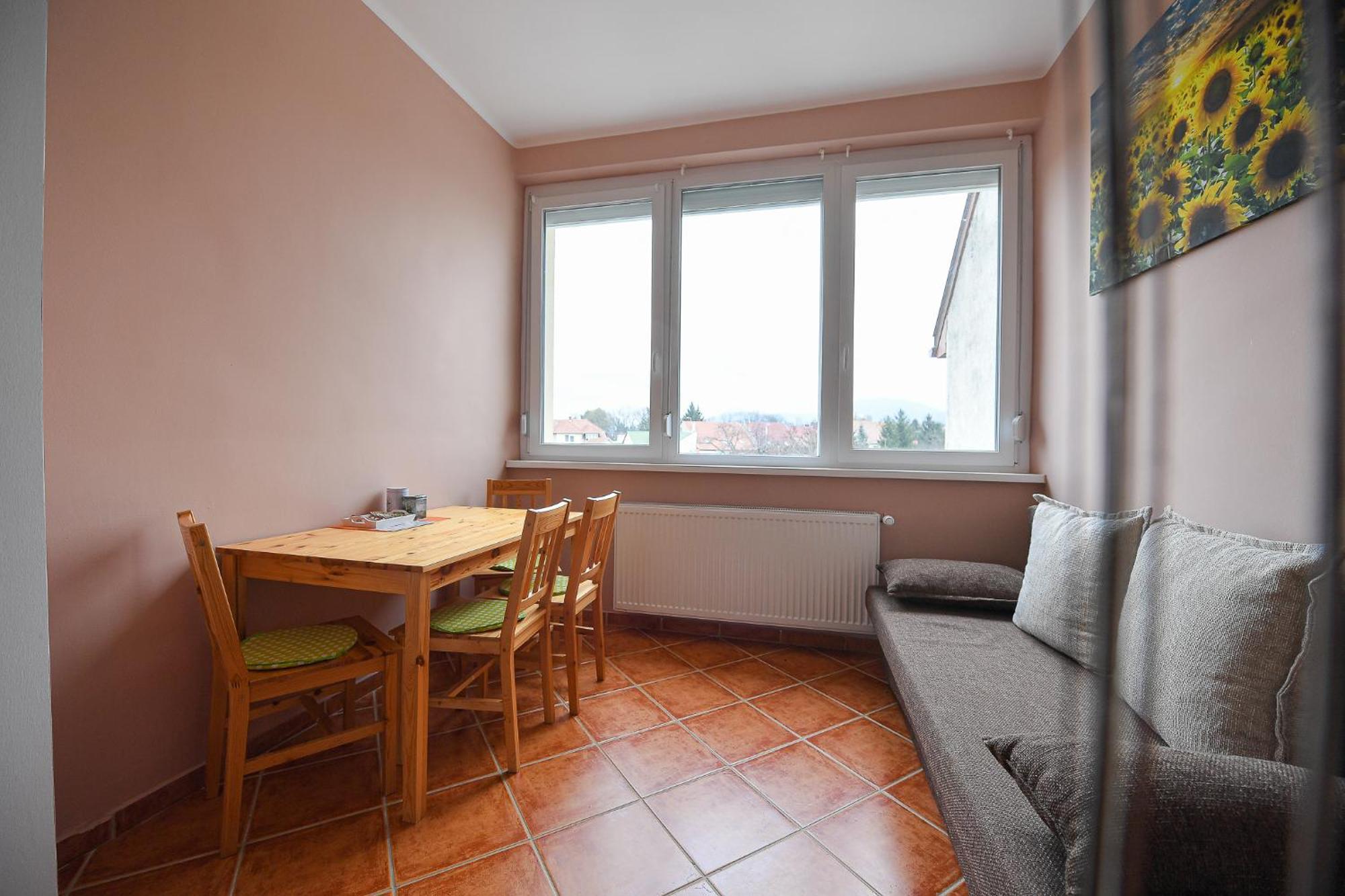 Kokusz Apartmanok Eger Værelse billede
