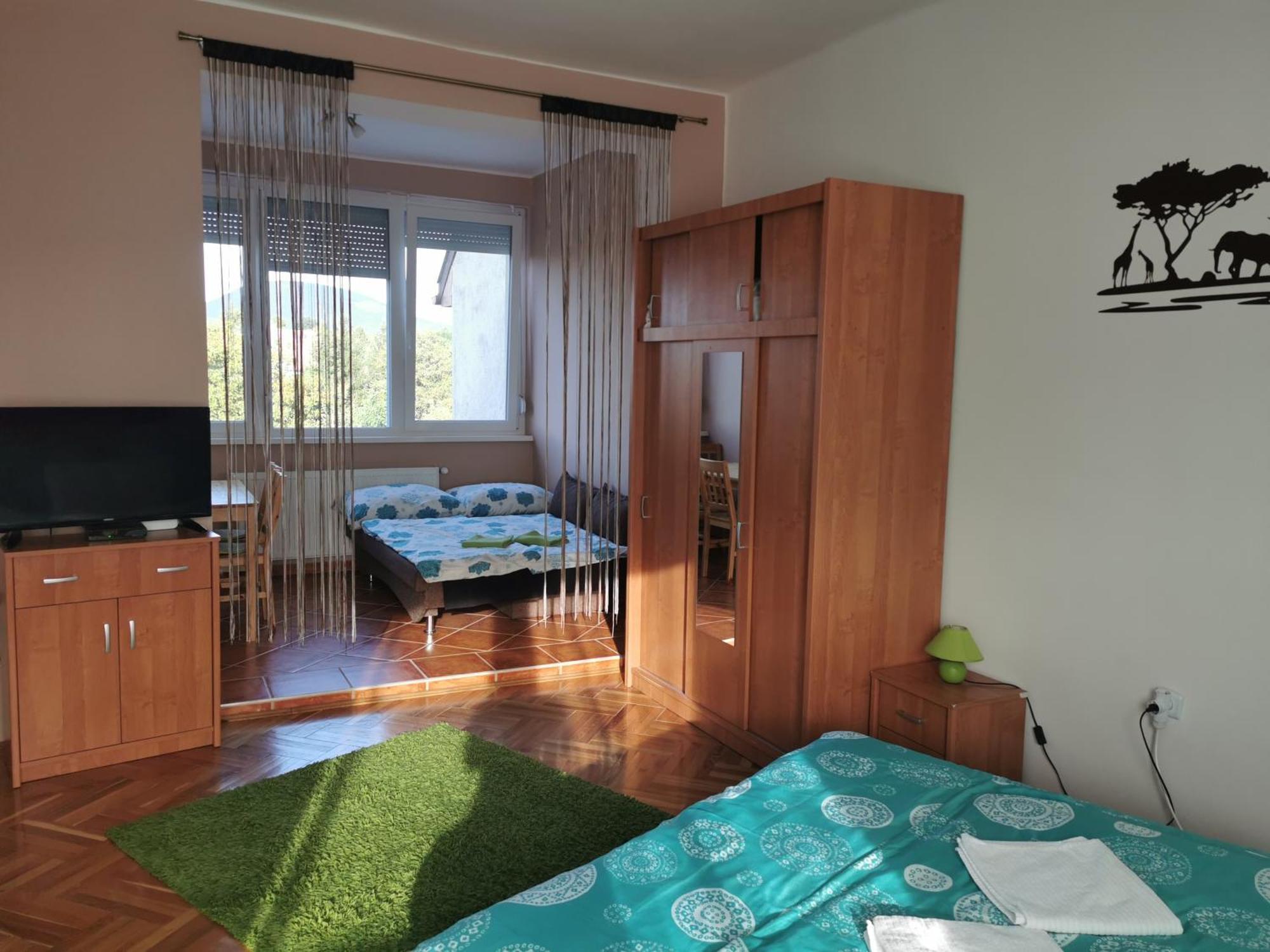 Kokusz Apartmanok Eger Værelse billede